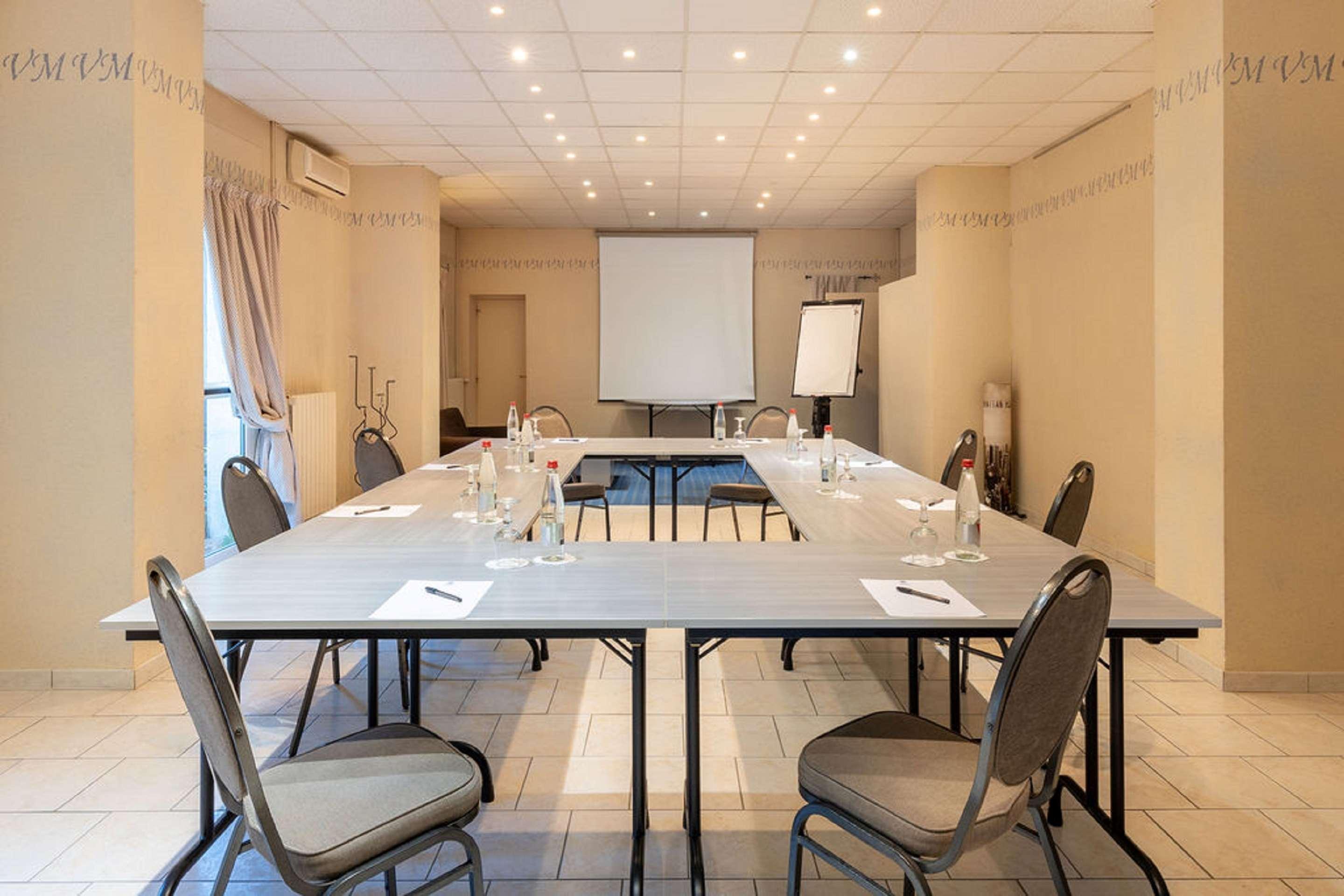 Best Western Le Val Majour Fontvieille Bagian luar foto