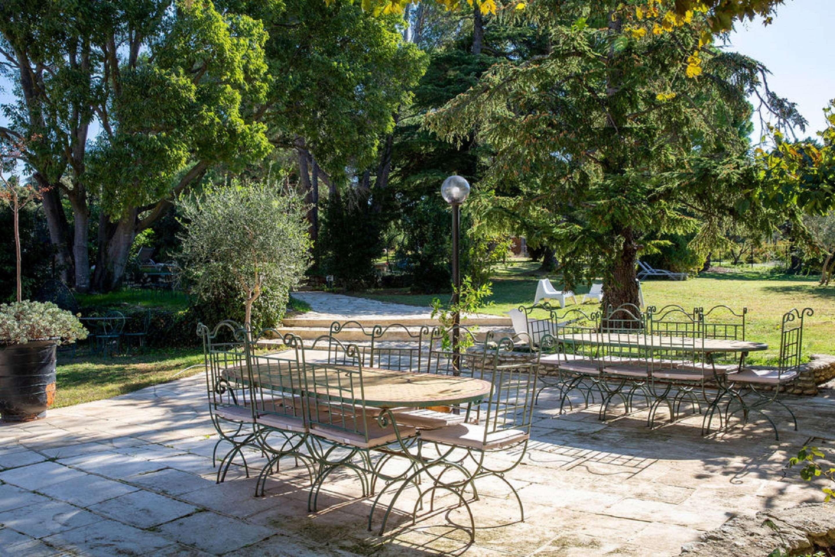 Best Western Le Val Majour Fontvieille Bagian luar foto