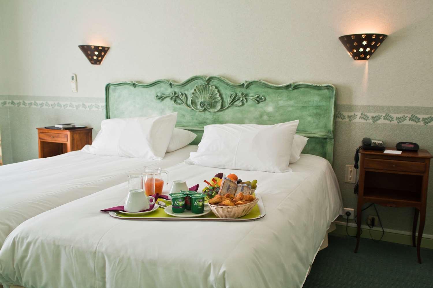 Best Western Le Val Majour Fontvieille Bagian luar foto