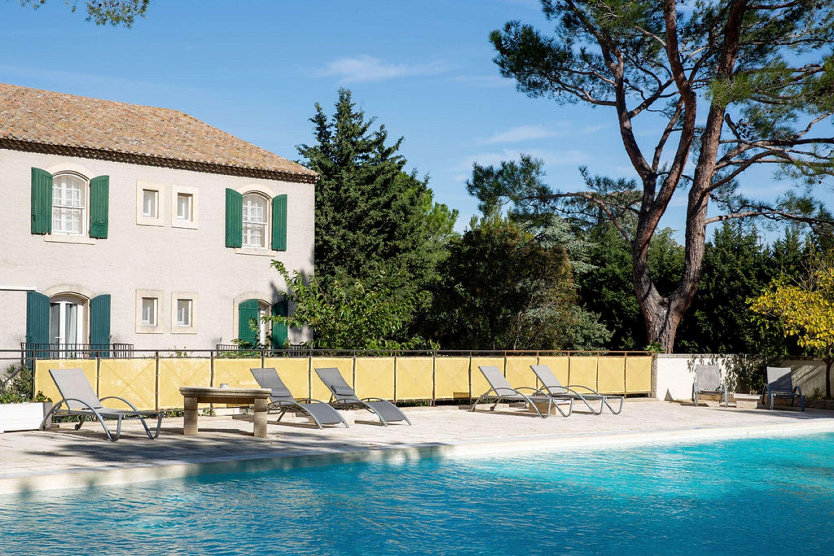 Best Western Le Val Majour Fontvieille Bagian luar foto