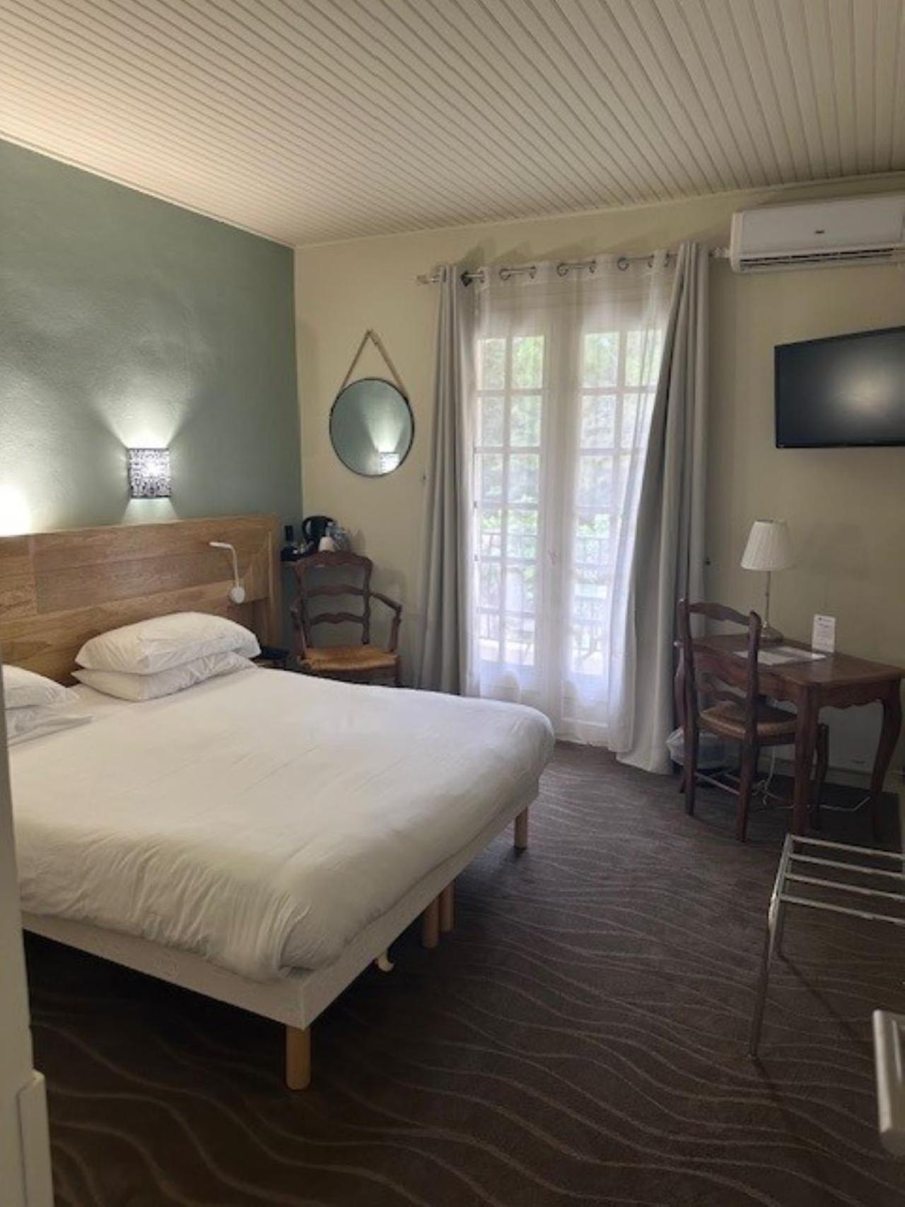 Best Western Le Val Majour Fontvieille Bagian luar foto
